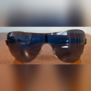 Ray-Ban Blue Sunglasses
